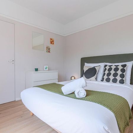 Spacious 3 Bedroom Apartment & Private Parking! Lambersart Eksteriør billede