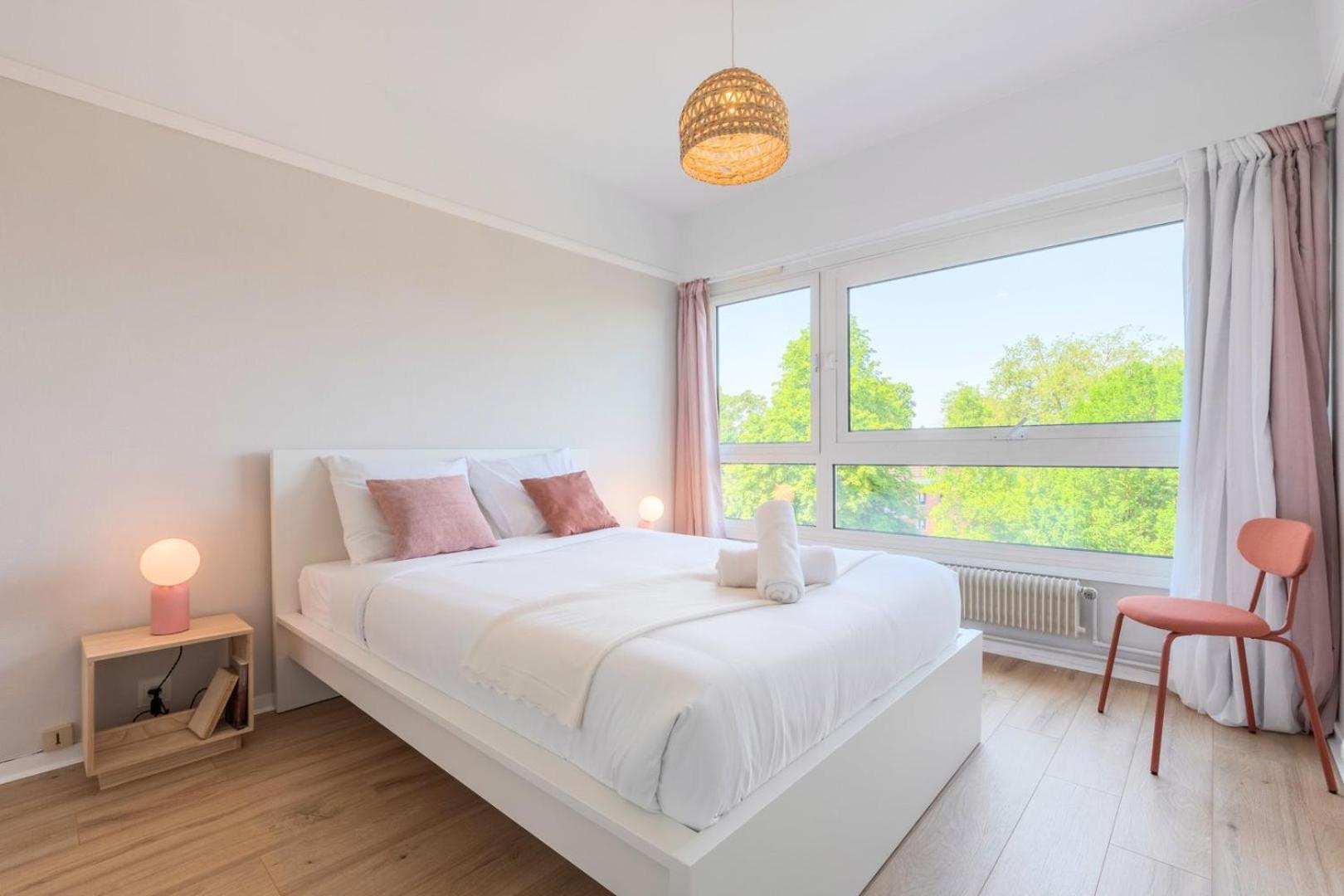 Spacious 3 Bedroom Apartment & Private Parking! Lambersart Eksteriør billede