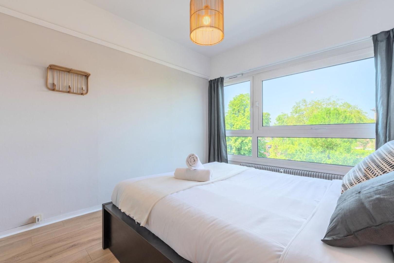 Spacious 3 Bedroom Apartment & Private Parking! Lambersart Eksteriør billede