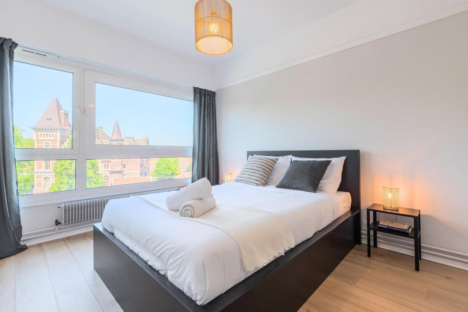 Spacious 3 Bedroom Apartment & Private Parking! Lambersart Eksteriør billede