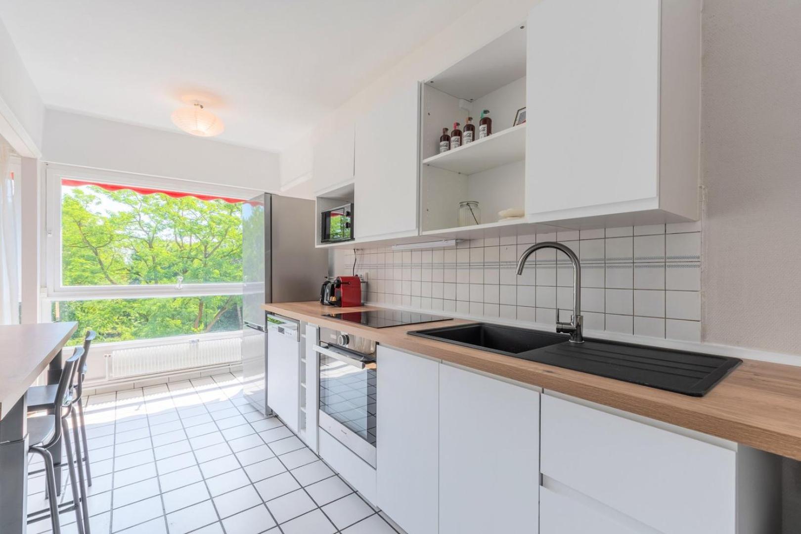 Spacious 3 Bedroom Apartment & Private Parking! Lambersart Eksteriør billede